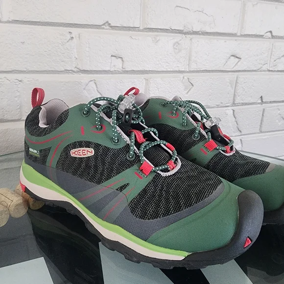 Keen Women's Pink and Green Hiking Shoes - Picture 1 of 4